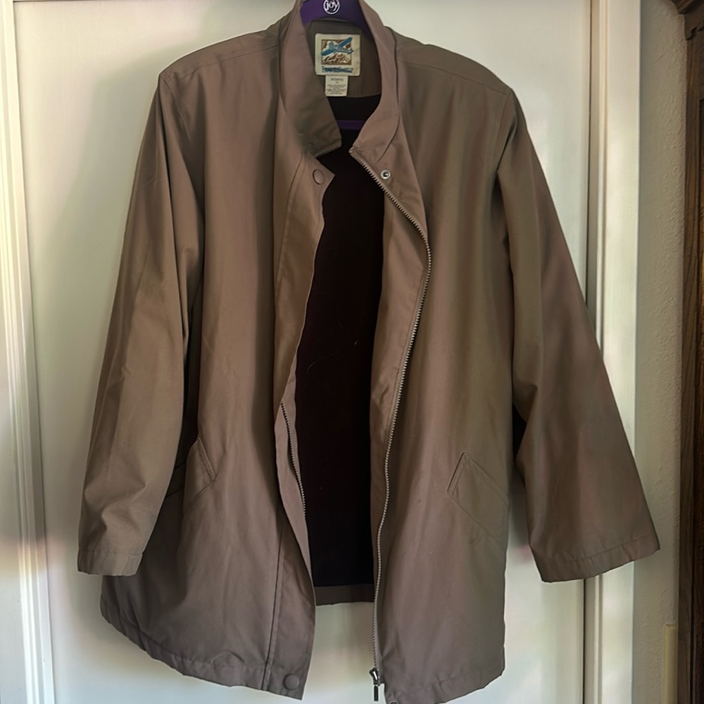 TravelSmith women’s 1x polyester jacket